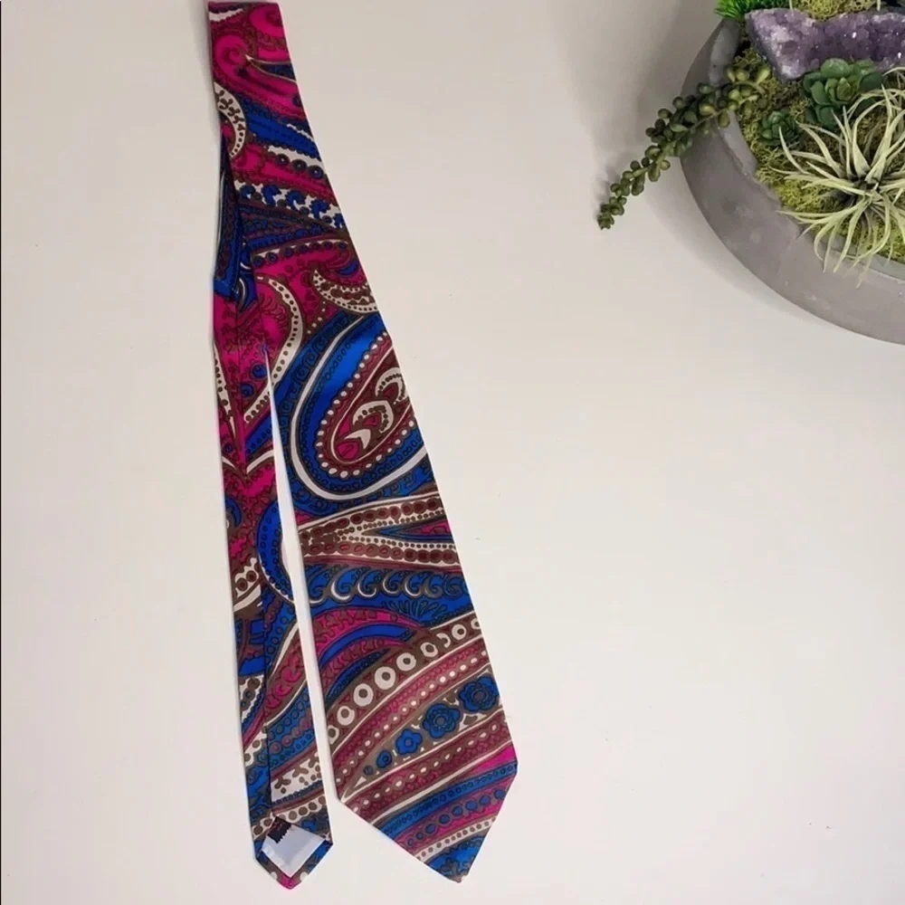 Vintage Silk Paisley Gold Pink Blue Bold Regal Men’s tie bold statement piece